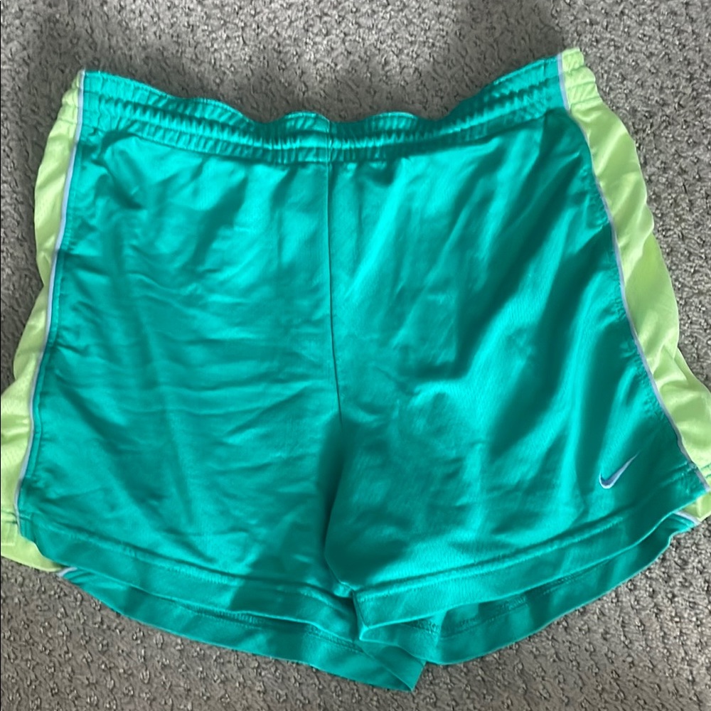 Nike Green Athletic Shorts Lightweight Performance